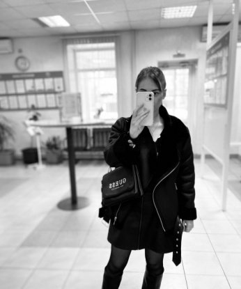 У меня есть опыт и умение доставлять истинное удовольствие. Мои услуги включают всё, чтобы ты испытал настоящую раскрепощенность. Приходи ко мне, и я окуну тебя в мир фантазий и желаний. Я обладаю уникальной способностью чувствовать и удовлетворять твои потребности. Можешь посмотреть мои фото, чтобы увидеть, насколько я привлекательна. Живу в Москве и буду рада принять тебя у себя. Уже много мужчин оставили положительные отзывы о наших интимных встречах. Давай сделаем этот вечер незабываемым. 💋💫 Поляша